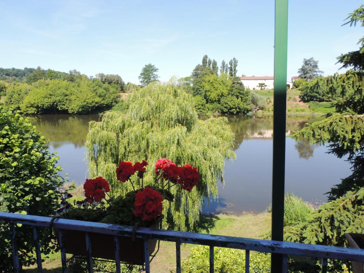 Le Jardin Des Cygnes Bed & Breakfast Pineuilh Ngoại thất bức ảnh