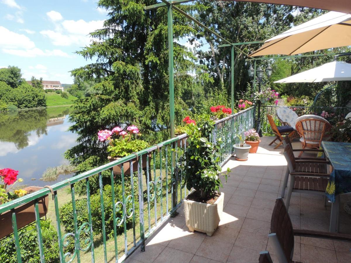 Le Jardin Des Cygnes Bed & Breakfast Pineuilh Ngoại thất bức ảnh