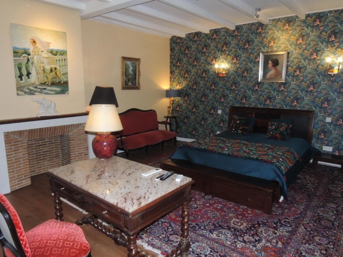 Le Jardin Des Cygnes Bed & Breakfast Pineuilh Ngoại thất bức ảnh